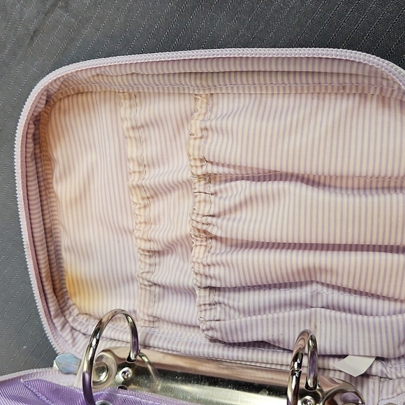 TRISH MCEvoy MAKE-UP CASE IN LAVANDER - Picture 6 of 10